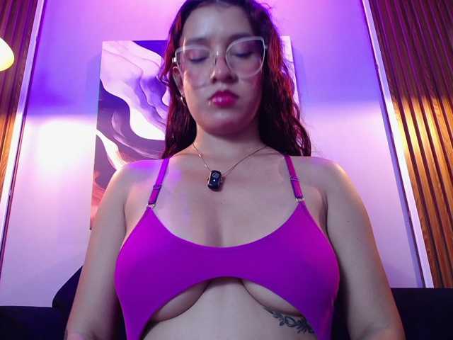 GagingBriana live cam on BongaCams