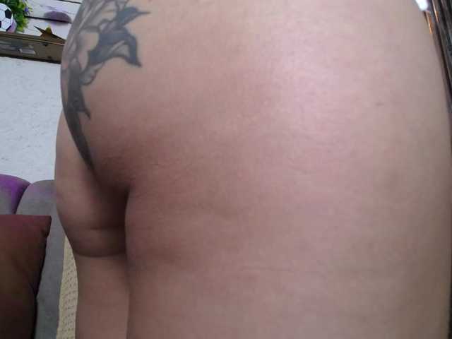 GagingBriana live cam on BongaCams