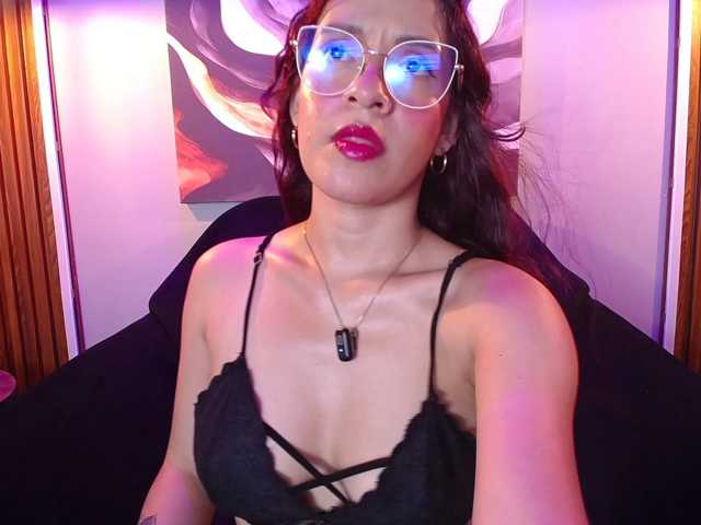 GagingBriana live cam on BongaCams