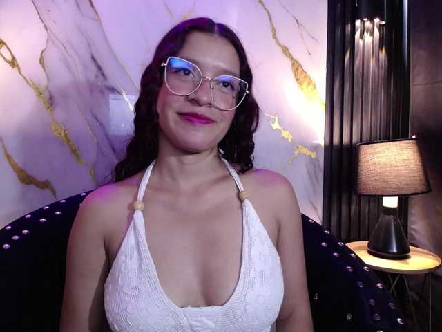 GagingBriana live cam on BongaCams