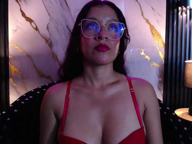 GagingBriana live cam on BongaCams