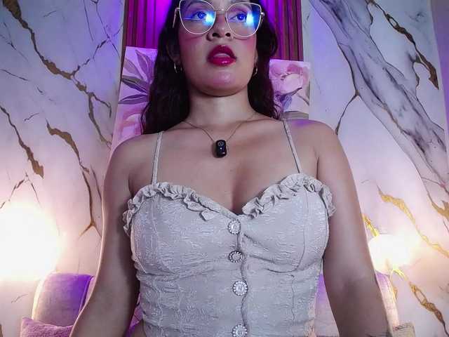 GagingBriana live cam on BongaCams