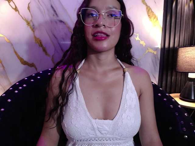 GagingBriana live cam on BongaCams
