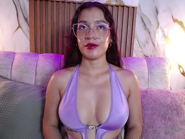 GagingBriana live cam on BongaCams