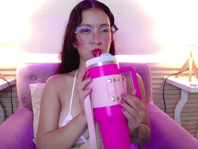 GagingBriana live webcam show