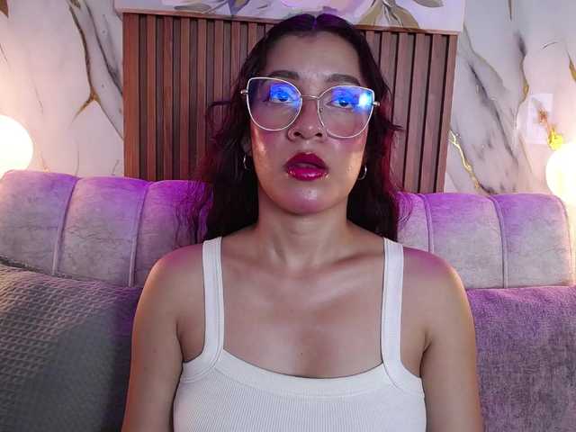 GagingBriana live cam on BongaCams