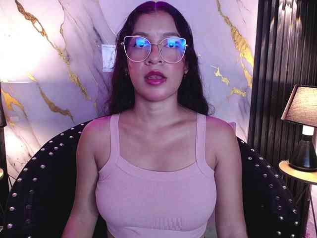 GagingBriana webcam