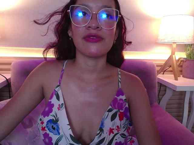 GagingBriana webcam