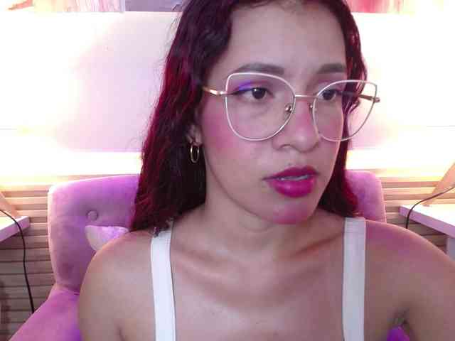 GagingBriana webcam