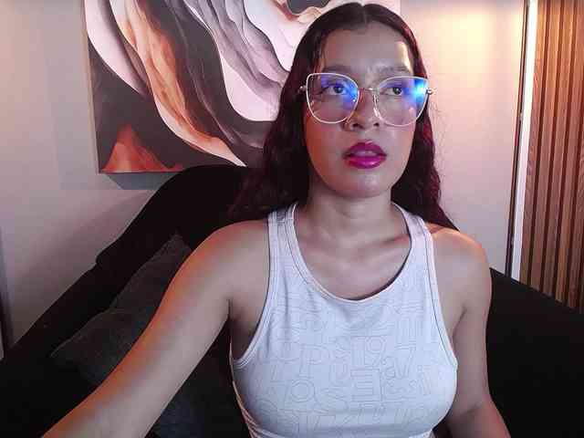 GagingBriana webcam