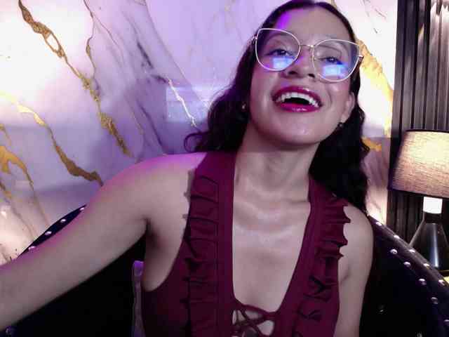 GagingBriana webcam