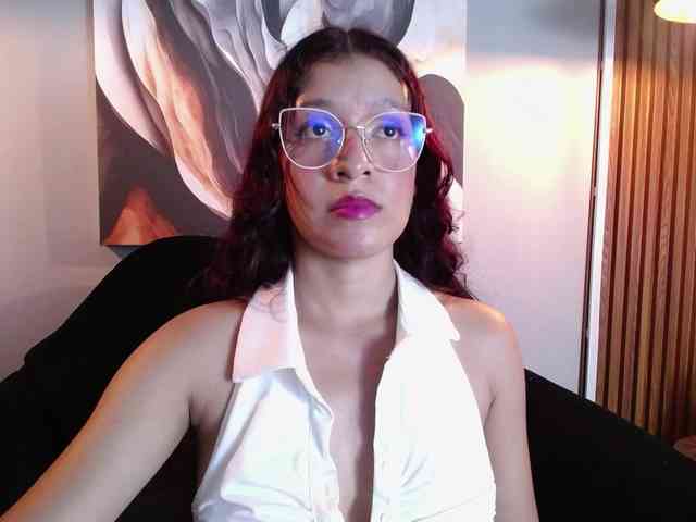 GagingBriana webcam