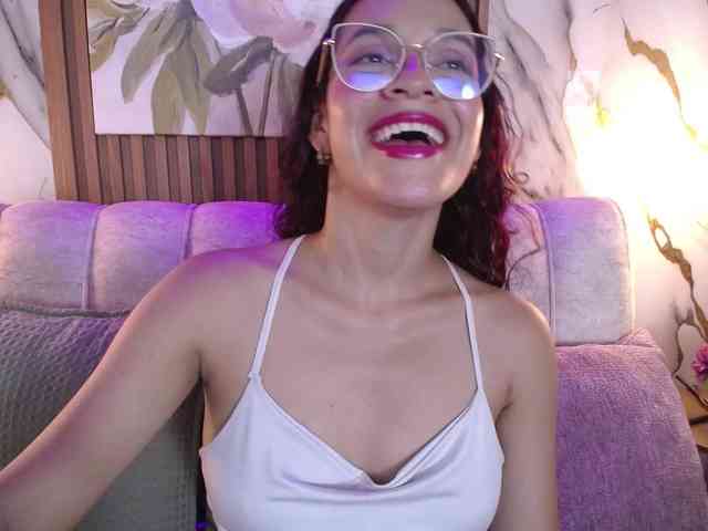 GagingBriana webcam