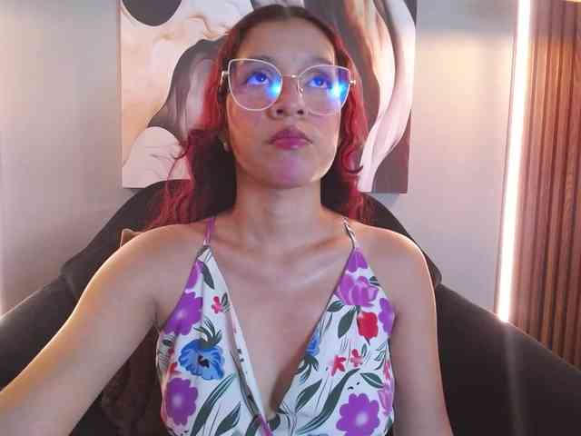 GagingBriana webcam