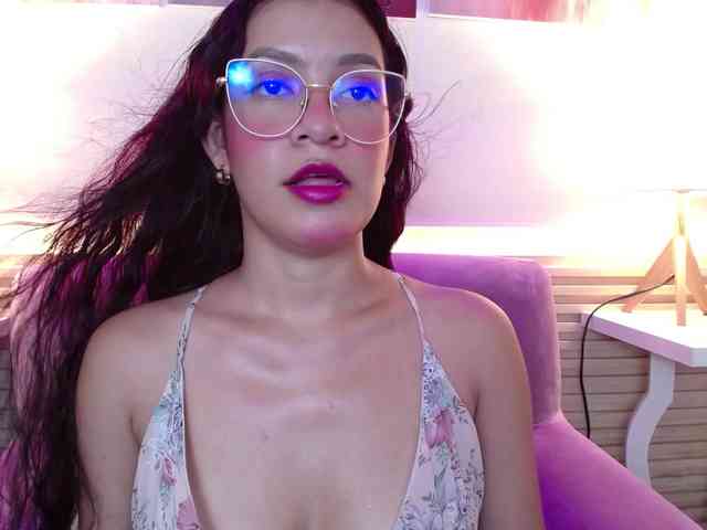 GagingBriana webcam