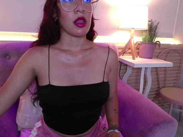 GagingBriana webcam