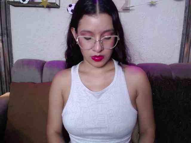 GagingBriana webcam