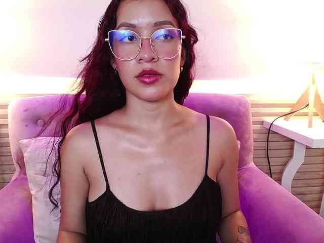 GagingBriana webcam