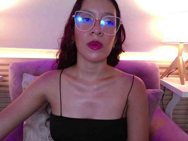 GagingBriana webcam