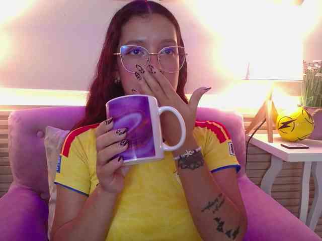 GagingBriana webcam