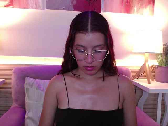 GagingBriana webcam