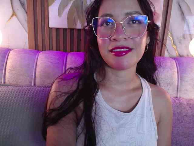 GagingBriana webcam