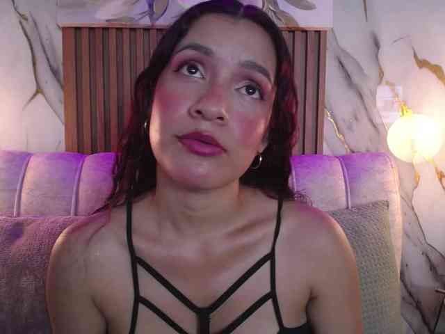 GagingBriana webcam