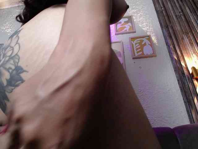 GagingBriana webcam