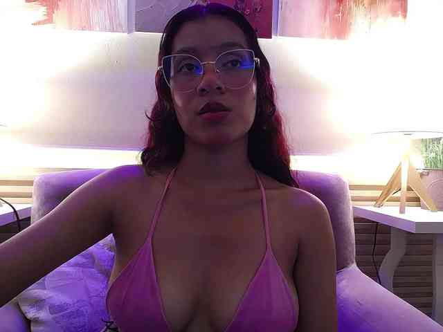 GagingBriana webcam