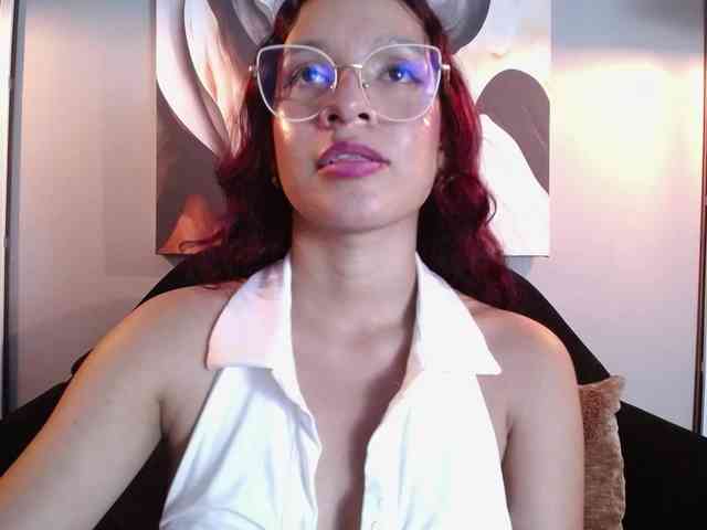 GagingBriana webcam