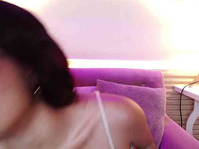GagingBriana webcam