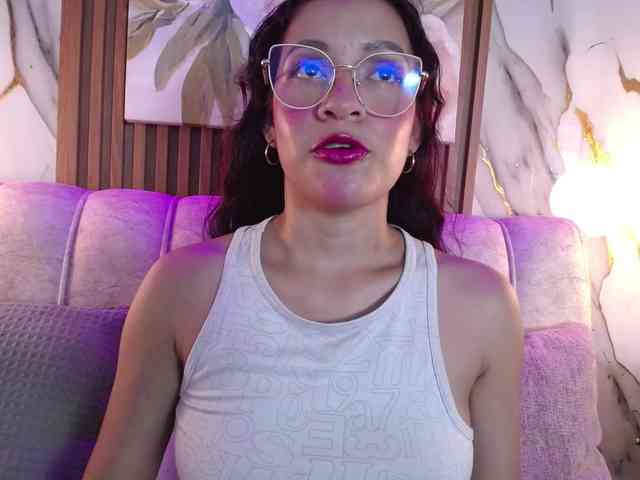 GagingBriana webcam