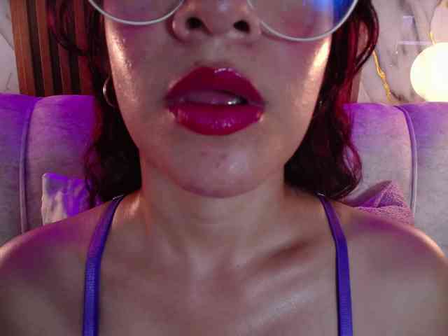 GagingBriana webcam