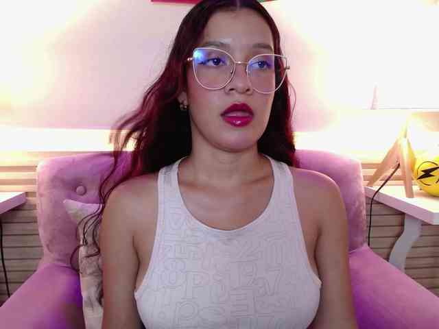 GagingBriana webcam