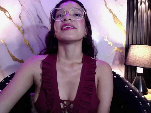GagingBriana webcam