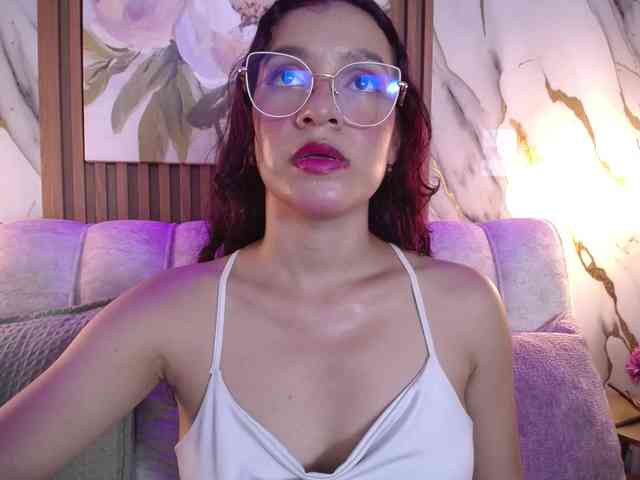 GagingBriana webcam