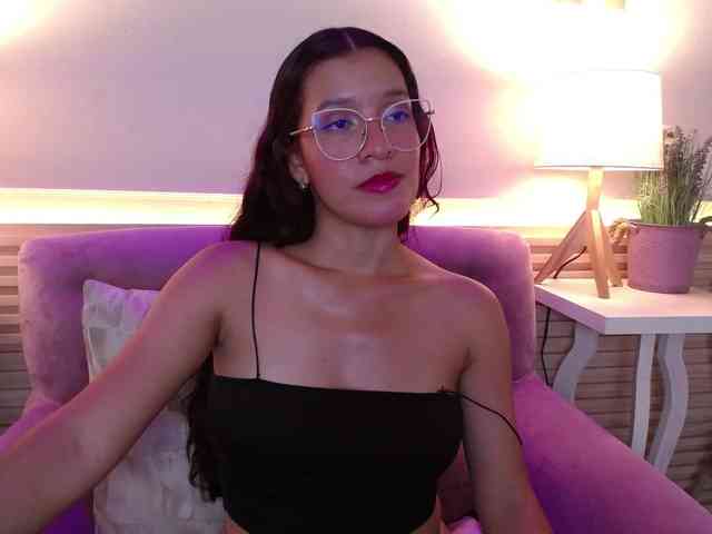 GagingBriana webcam