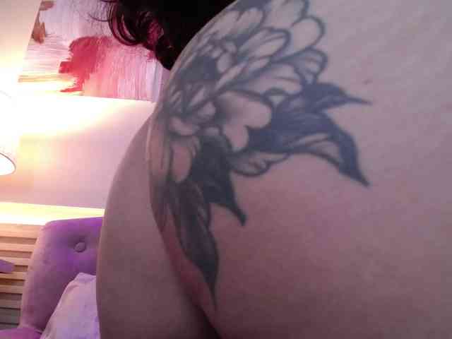 GagingBriana webcam
