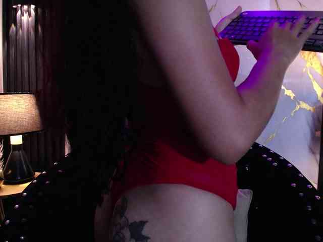 GagingBriana webcam