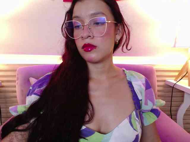 GagingBriana webcam