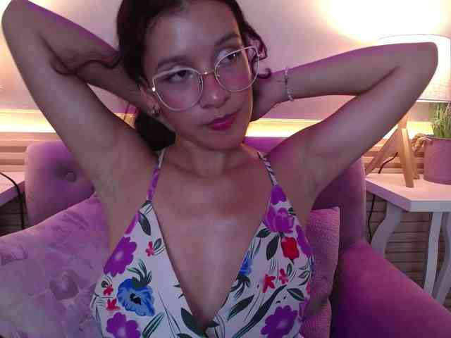 GagingBriana webcam
