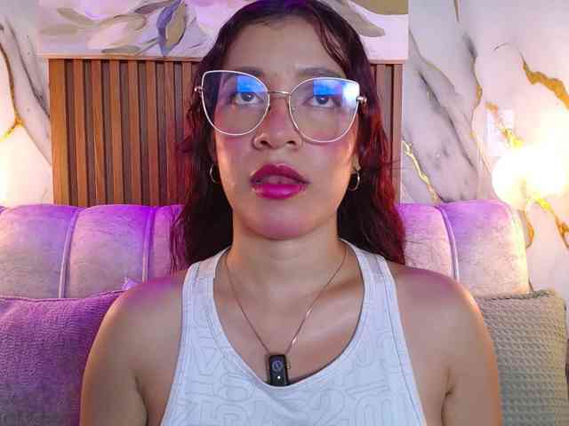 GagingBriana webcam