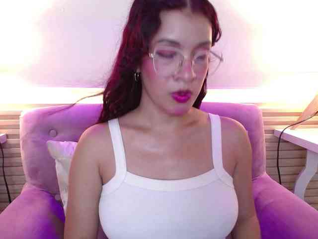 GagingBriana webcam