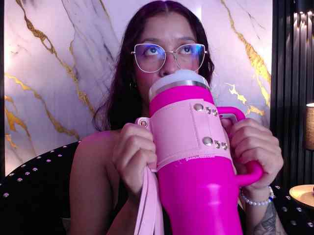 GagingBriana webcam