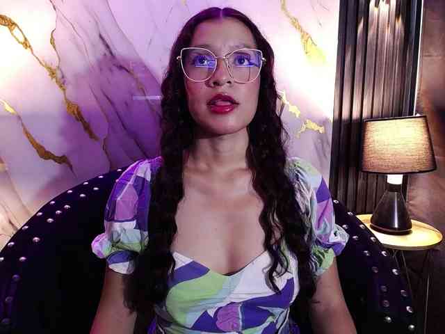 GagingBriana webcam