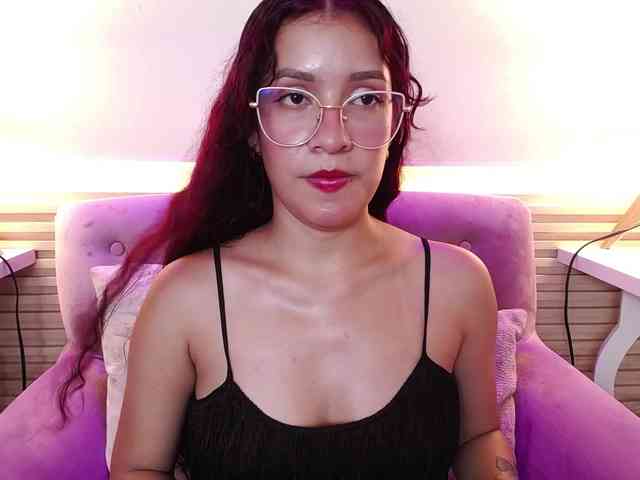 GagingBriana webcam