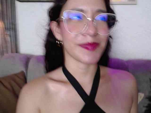 GagingBriana webcam