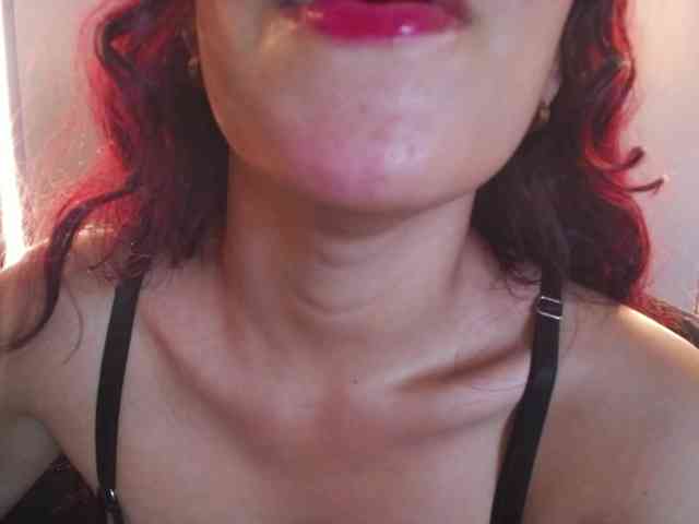 GagingBriana webcam