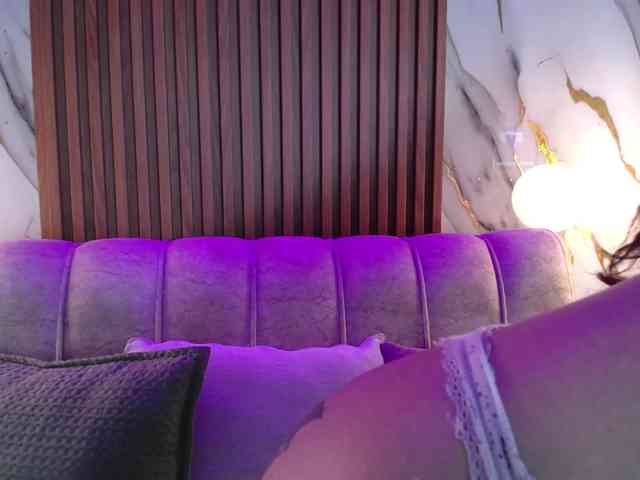 GagingBriana webcam