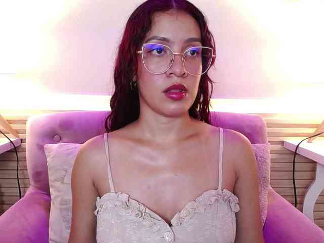 GagingBriana webcam